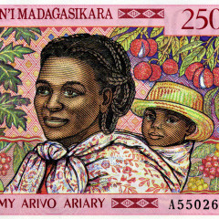 25000 франков 1998 года - Мадагаскар (Pick 82) XF