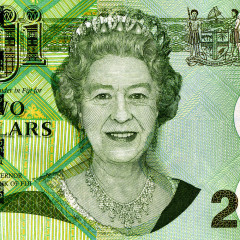 2 доллара 2011 года - Фиджи (Pick # 109b) UNC